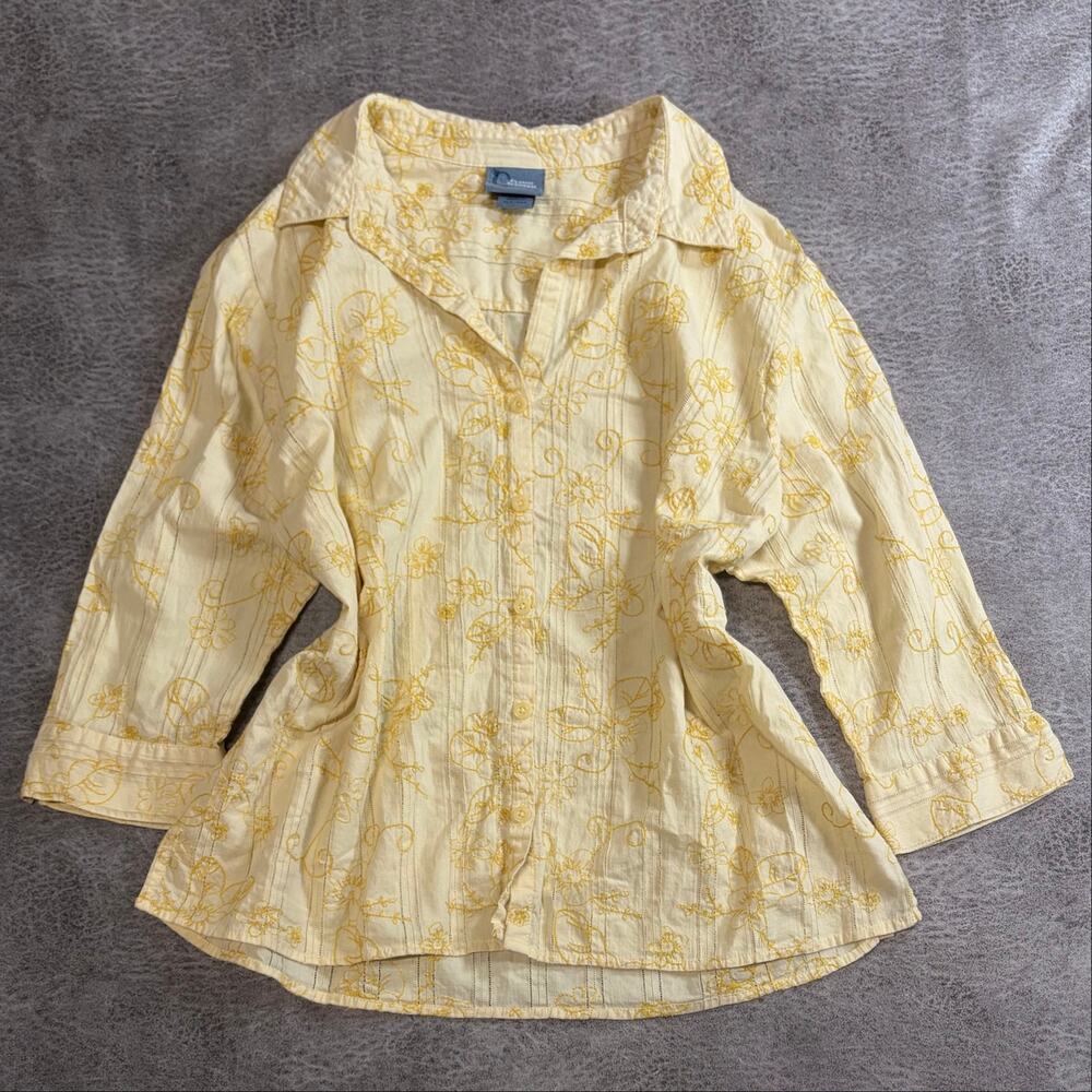 Vintage Yellow Floral Embroidered Button Up